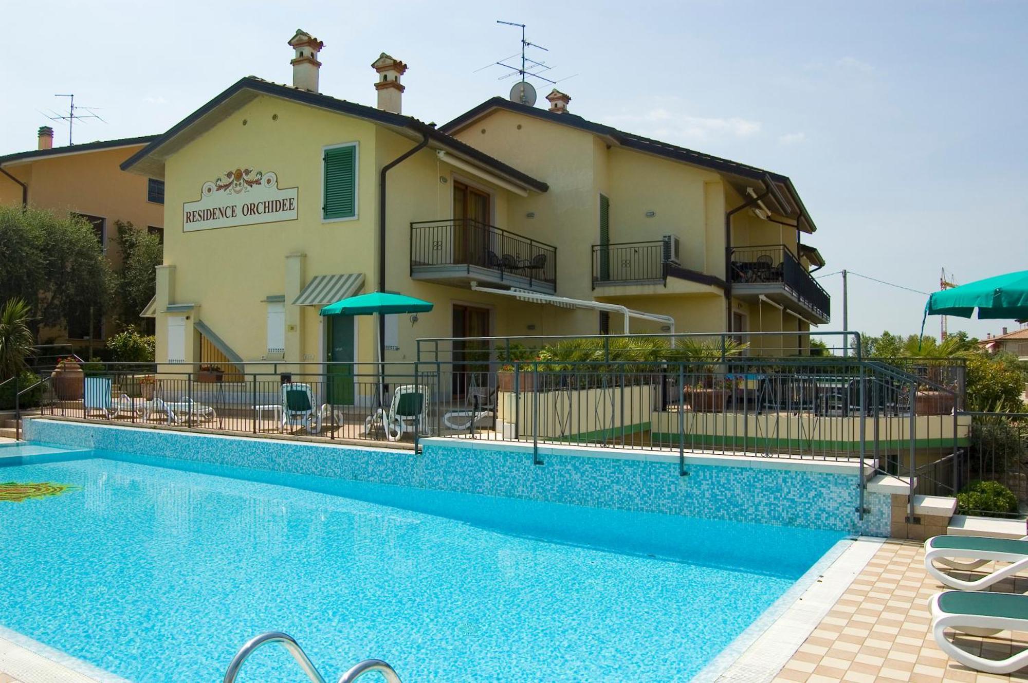 Residenza Orchidee Aparthotel Lazise Bagian luar foto