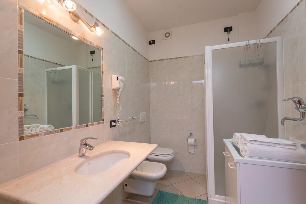Residenza Orchidee Aparthotel Lazise Bagian luar foto