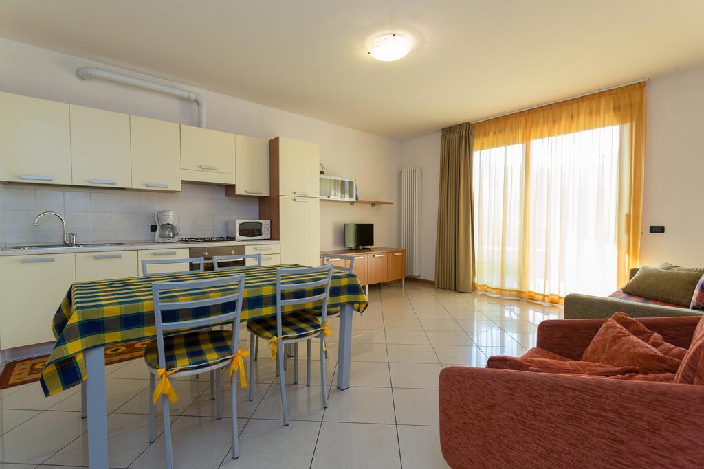 Residenza Orchidee Aparthotel Lazise Bagian luar foto