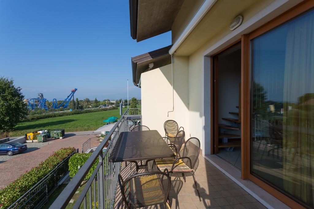 Residenza Orchidee Aparthotel Lazise Bagian luar foto