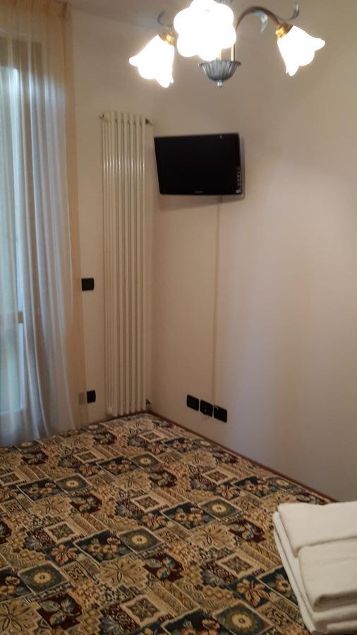Residenza Orchidee Aparthotel Lazise Bagian luar foto