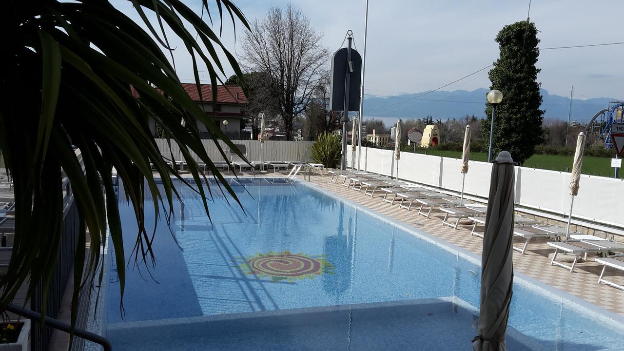 Residenza Orchidee Aparthotel Lazise Bagian luar foto